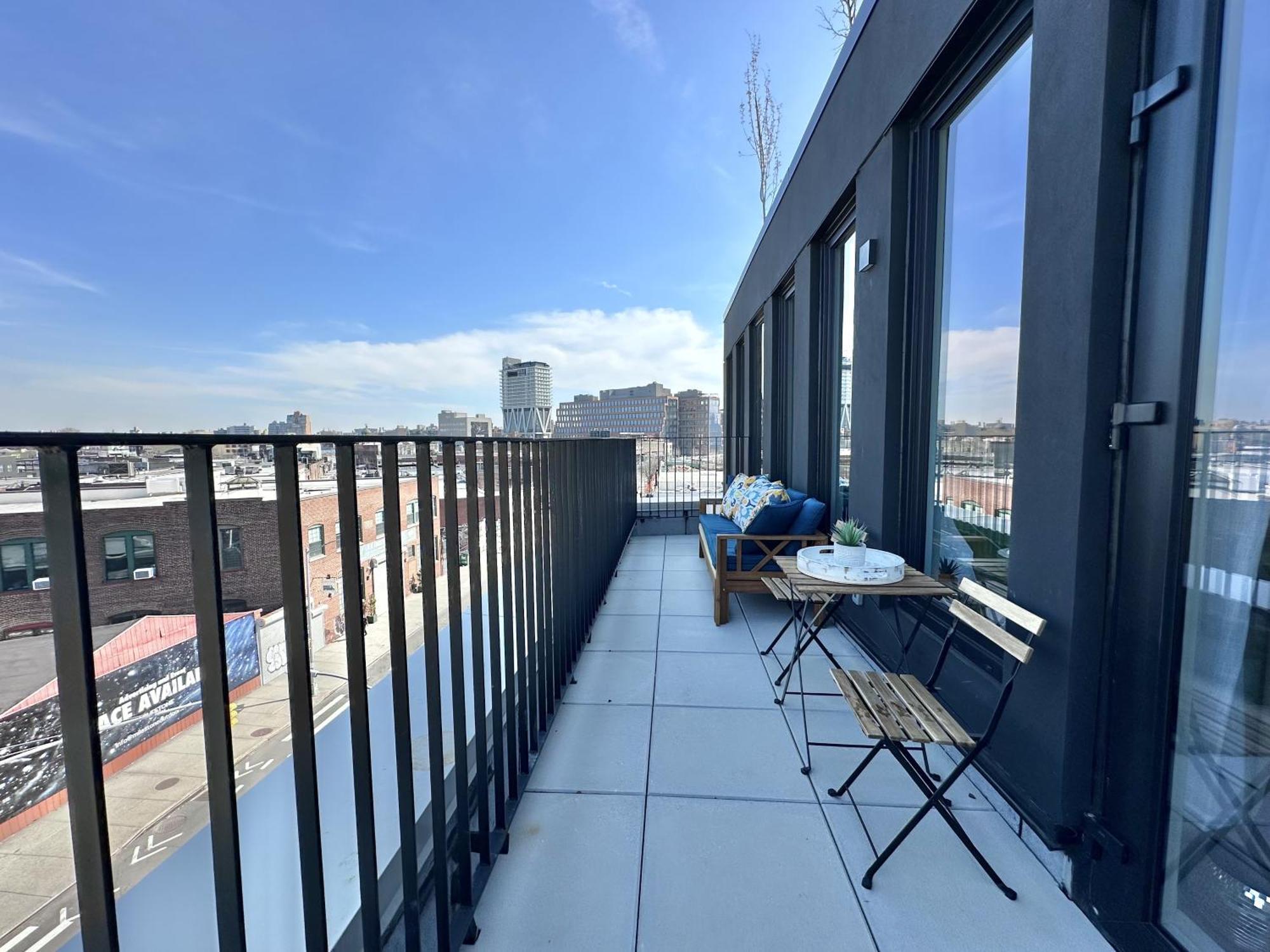 Large One Bedroom - Massive Private Terrace - Luxury Building - Williamsburg - Greenpoint Pangsapuri New York